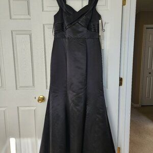 Formal Gown- Size 14-Hayley Paige